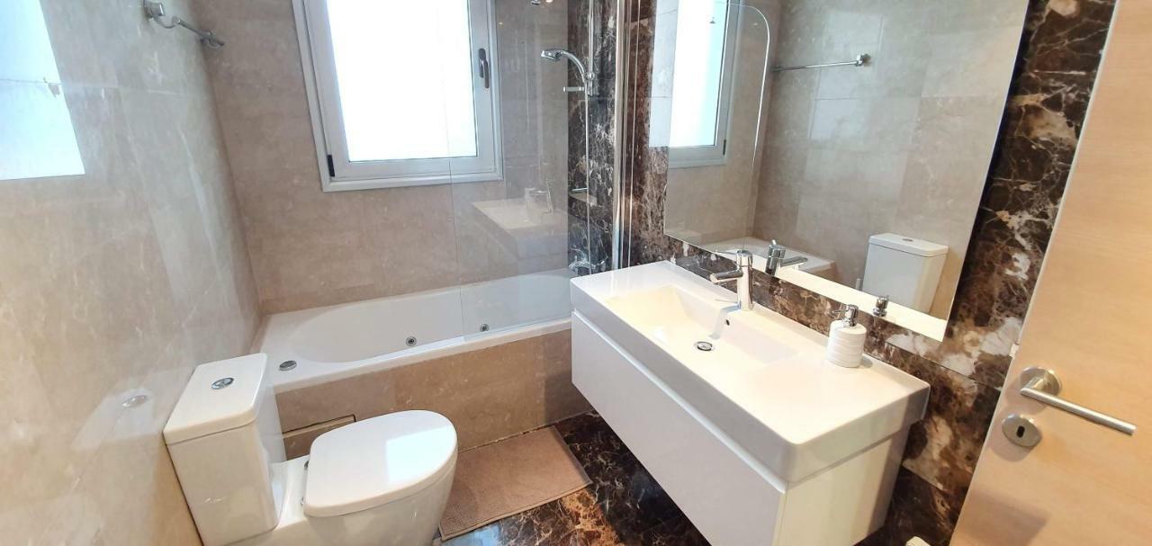 Pegasus Beach Front Apartment Limassol Bagian luar foto